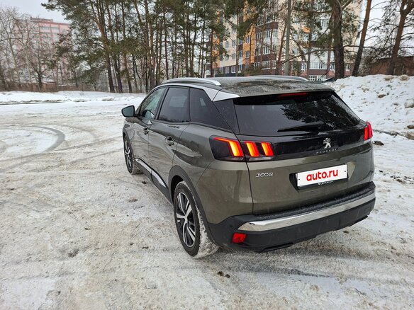 2020 Peugeot 3008 II, коричневый, 2450000 рублей - вид 2