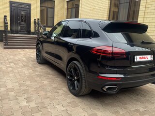 2016 Porsche Cayenne Diesel II Рестайлинг (958), чёрный, 3800000 рублей, вид 5