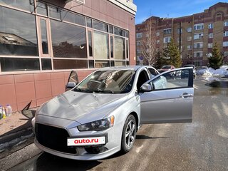 2012 Mitsubishi Lancer X Рестайлинг, серебристый, 800000 рублей, вид 1