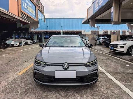 Volkswagen Golf VIII