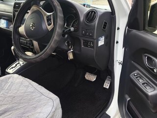 2017 Suzuki Jimny Sierra III Рестайлинг 2, белый, 1370000 рублей, вид 3