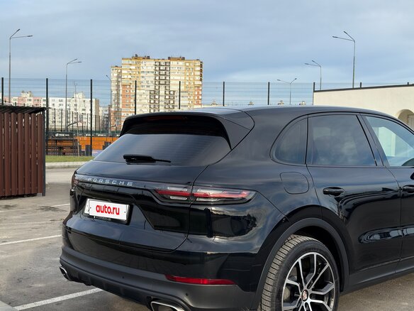 2019 Porsche Cayenne III, чёрный, 5900000 рублей - вид 5
