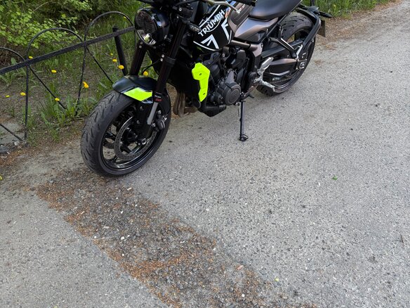 2023 Triumph Trident 660, чёрный, 890000 рублей