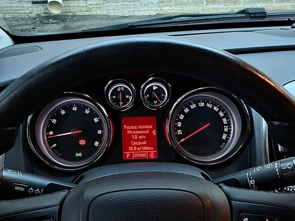 2011 Opel Astra J, чёрный, 730000 рублей - вид 9