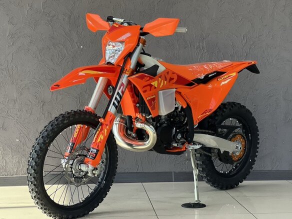 2025 KTM 250 EXC, оранжевый, 1250000 рублей - вид 1