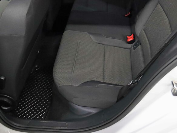 2013 Volkswagen Golf VII, белый, 995170 рублей - вид 25
