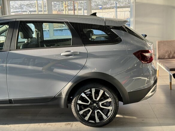 2026 Lada (ВАЗ) Vesta SW Cross I Рестайлинг (NG), серебристый, 1800000 рублей - вид 12