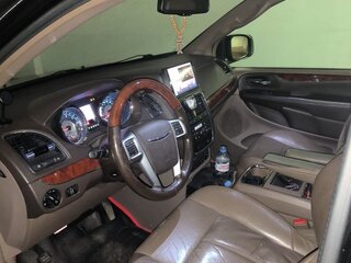 2011 Chrysler Voyager Grand V Рестайлинг, чёрный, 1300000 рублей, вид 5