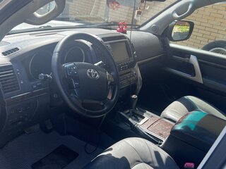 2007 Toyota Land Cruiser 200 Series, серебристый, 2380000 рублей, вид 3