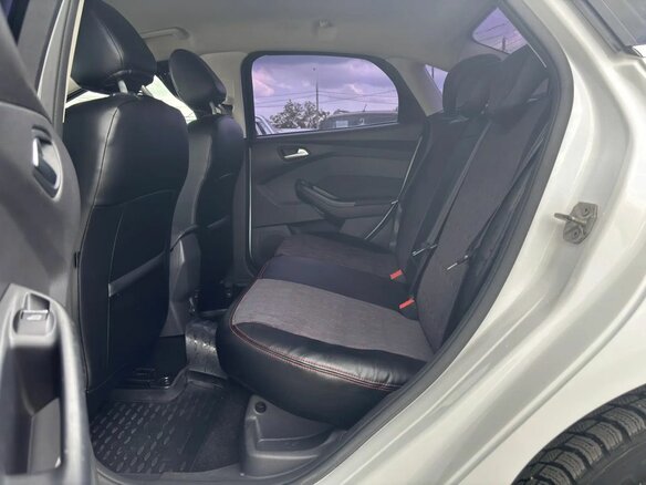 2012 Ford Focus III, белый - вид 10