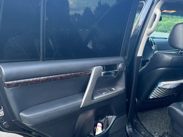 2013 Toyota Land Cruiser 200 Series Рестайлинг 1, чёрный, 4100000 рублей - вид 11