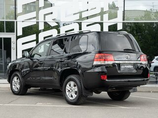 2016 Toyota Land Cruiser 200 Series Рестайлинг 2, чёрный, 4090000 рублей, вид 2