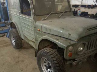 1981 Suzuki Jimny I, зелёный, 600000 рублей, вид 1