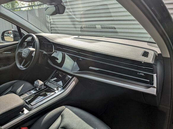 2023 Audi Q7 45 TFSI II (4M) Рестайлинг, чёрный, 6950000 рублей - вид 11