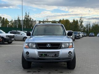 2006 Mitsubishi Pajero III Рестайлинг, серебристый, 650000 рублей, вид 3