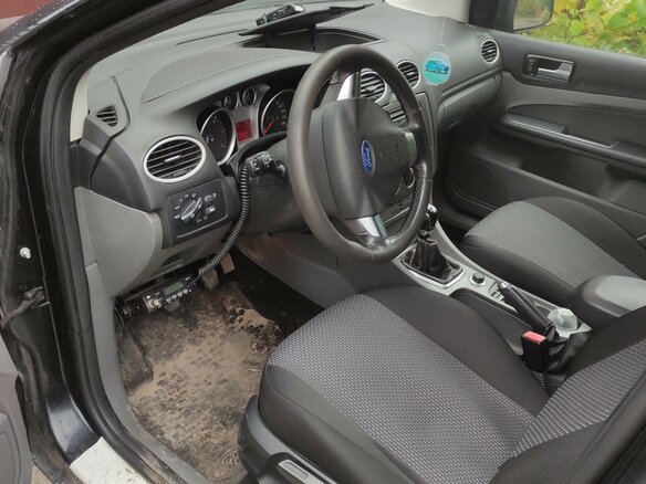 2010 Ford Focus II Рестайлинг, чёрный, 410000 рублей - вид 16