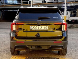 2024 Ford Explorer VI Рестайлинг, чёрный, 7000010 рублей, вид 3