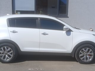 2015 Kia Sportage III Рестайлинг, белый, 1400000 рублей, вид 4
