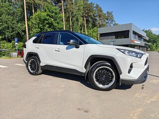 2021 Toyota RAV4 V (XA50), белый, 3250000 рублей, вид 2