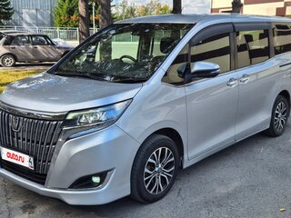 2018 Toyota Esquire I Рестайлинг, серый, 1890000 рублей, вид 3