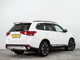 2021 Mitsubishi Outlander III Рестайлинг 3, белый, 2949000 рублей, вид 4