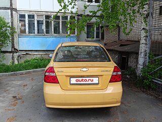 2009 Chevrolet Aveo I Рестайлинг, жёлтый, 350000 рублей, вид 3