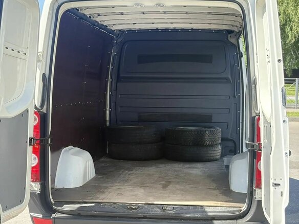 2010 Volkswagen Crafter, белый, 1350000 рублей - вид 8