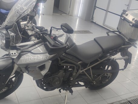 2019 Triumph Tiger 800, серый, 1050000 рублей, вид 4
