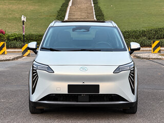 2024 Aion Y Plus 64 kWh, серебристый, 1620000 рублей, вид 3