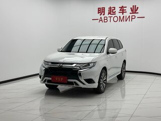 2022 Mitsubishi Outlander III Рестайлинг 3, белый, 1983000 рублей, вид 3