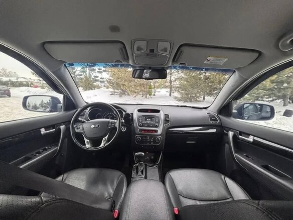 2017 Kia Sorento II Рестайлинг, чёрный, 2200000 рублей - вид 8