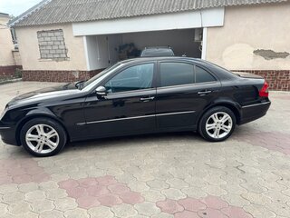 2007 Mercedes-Benz E-Класс 230 III (W211, S211) Рестайлинг, чёрный, 1000000 рублей, вид 4