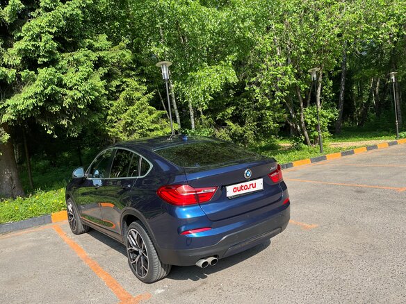 2015 BMW X4 28i I (F26), синий - вид 2