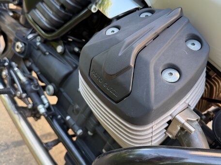 2013 Moto Guzzi V 7, белый, 470000 рублей, вид 3