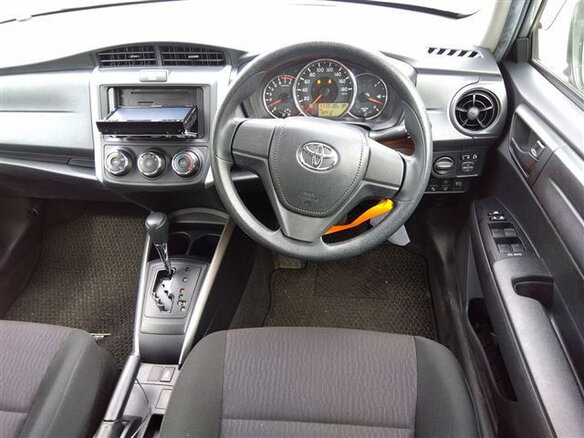 2017 Toyota Corolla Fielder XI (E160, E170, E180) Рестайлинг 1, серебристый, 1650000 рублей - вид 5