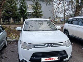 2012 Mitsubishi Outlander III, белый, 1110000 рублей, вид 3