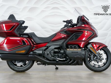 2025 Honda GL 1800 Gold Wing, красный, 3599000 рублей, вид 1