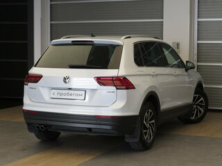 2018 Volkswagen Tiguan II, белый, 2140000 рублей, вид 2