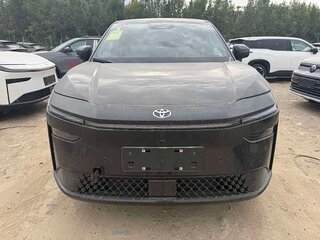 2026 Toyota bZ3X 58.3 kWh, чёрный, 2749444 рублей, вид 2