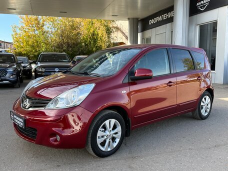 2013 Nissan Note I Рестайлинг, красный, 845000 рублей, вид 1