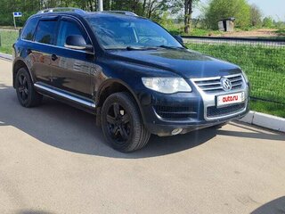 2010 Volkswagen Touareg I Рестайлинг, чёрный, 1090000 рублей, вид 2