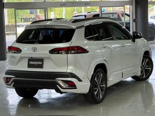 2023 Toyota Corolla Cross I, белый, 1800000 рублей, вид 5