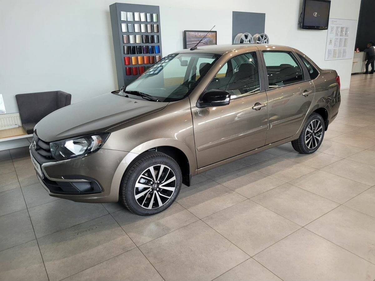 Открыть фотографии: Lada (ВАЗ) Granta I Рестайлинг