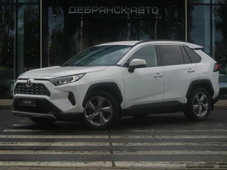 Toyota RAV4 V (XA50)