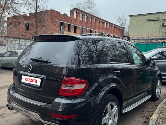 2009 Mercedes-Benz M-Класс 320 II (W164) Рестайлинг, чёрный, 1500000 рублей - вид 6
