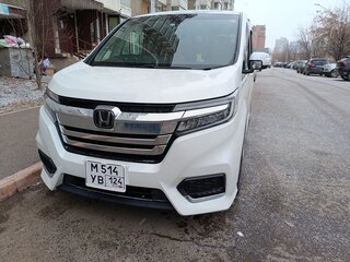 2021 Honda Stepwgn Spada V Рестайлинг, белый, 2590000 рублей, вид 2