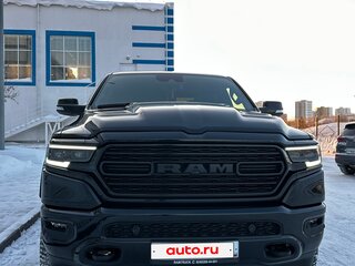 2022 Ram 1500 Crew Cab V, чёрный, 8490000 рублей, вид 4