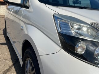 2013 Toyota ISis I Рестайлинг, белый, 1678000 рублей, вид 2