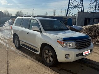 2013 Toyota Land Cruiser 200 Series Рестайлинг 1, белый, 3100000 рублей, вид 2