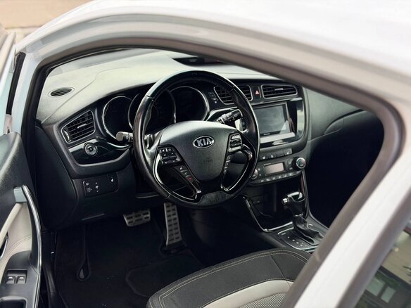 2013 Kia Ceed II, белый - вид 6